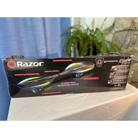 Razor Ripstik Ripster Light-Up Caster Board With Animated LED Lights  Black Deck - Picture 1 of 11